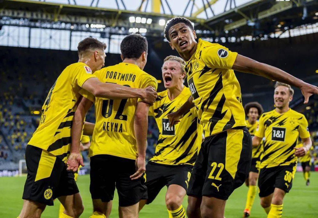 场的每一个 场的每一个