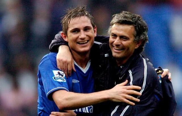 他俩配合接 他俩配合接